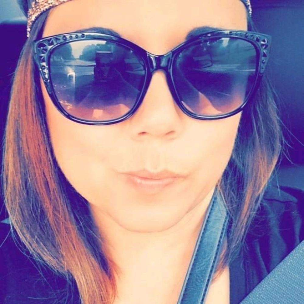 Meet your Posher, Alicia